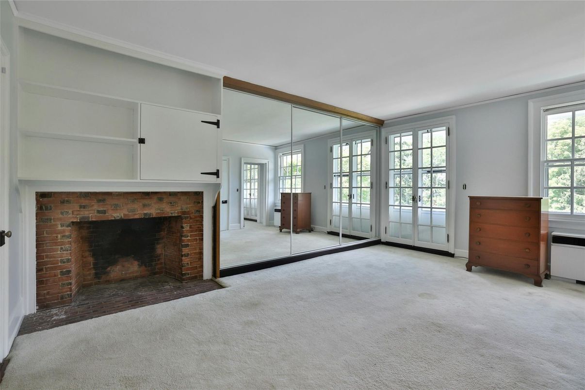 Empty room, Fireplace, Interior