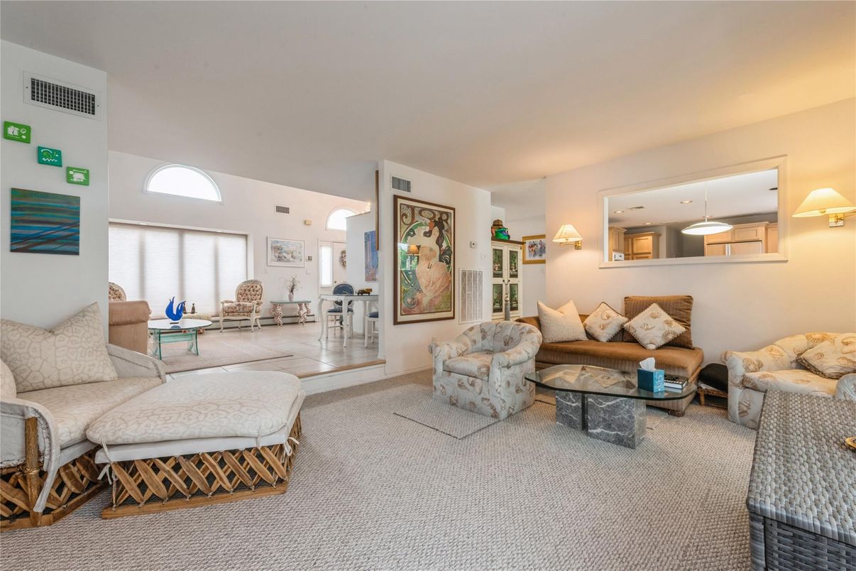 Interior, Living room, Pendant Lights