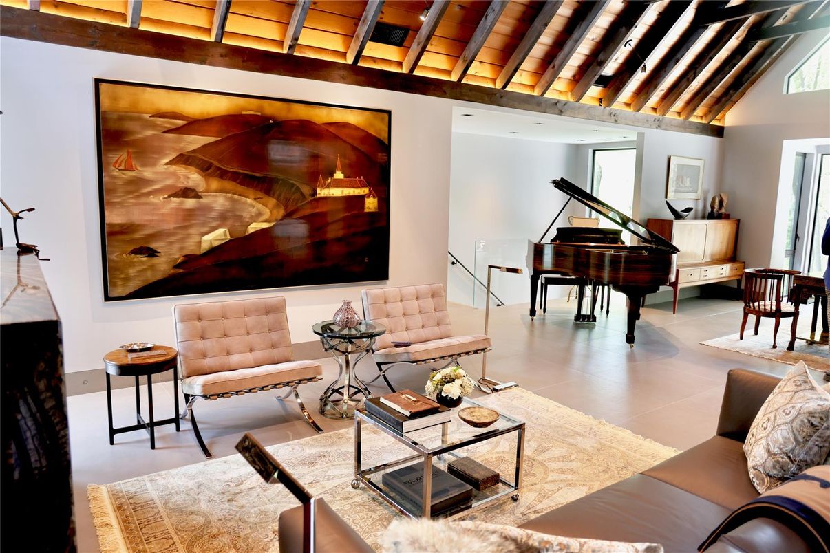 Interior, Living room, Piano, Wooden Beams