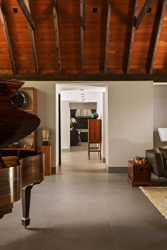Interior, Piano, Wooden Beams, Wooden Ceilings