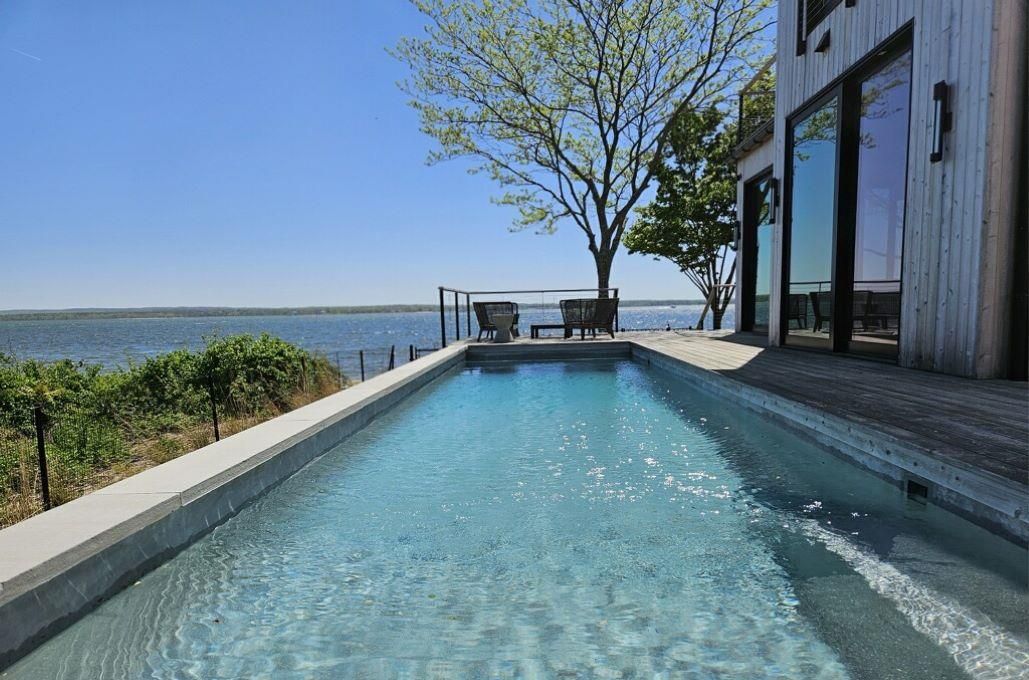 Exterior, Lake, Pool, Water
