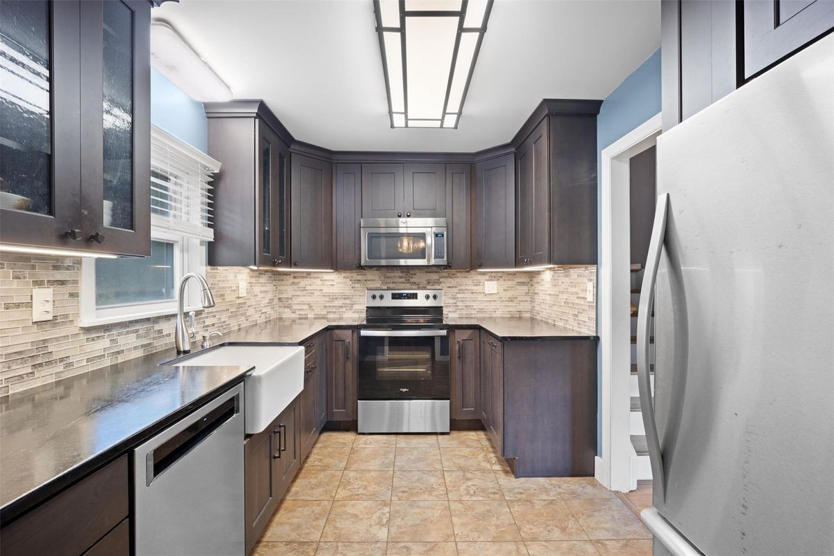 Interior, Kitchen, Stainless Steel Appliances