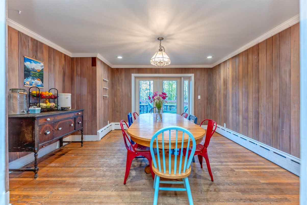 Dining room, Interior, Recessed Lighting, Wood Texture Flooring, Wooden Walls