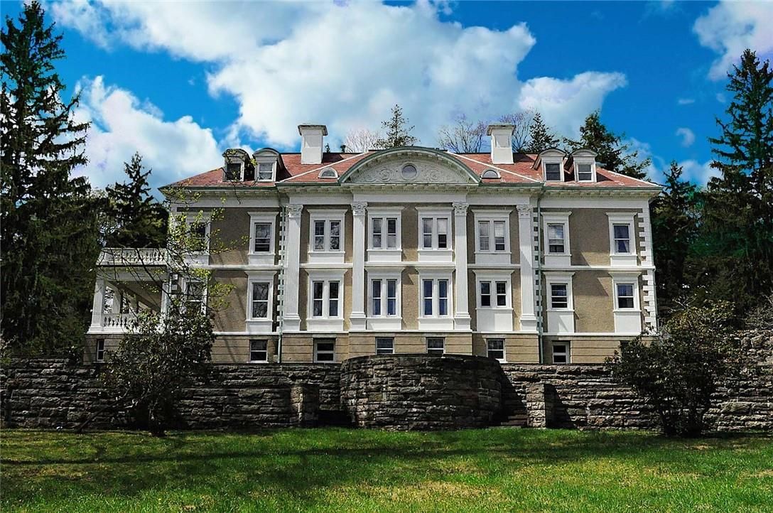 Exterior, Facade, Georgian