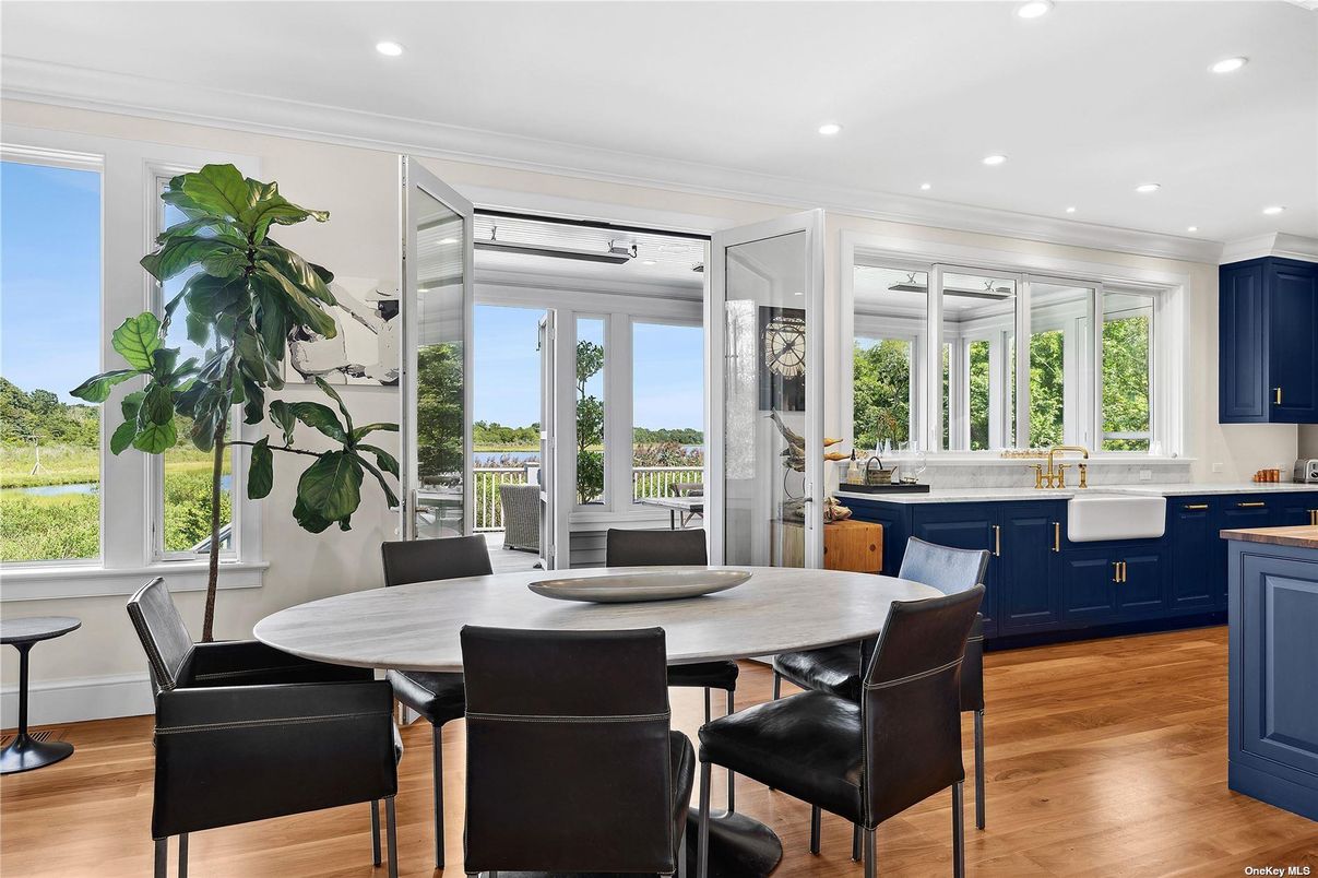 Dining room, Interior, Kitchen, Recessed Lighting, Wood Texture Flooring