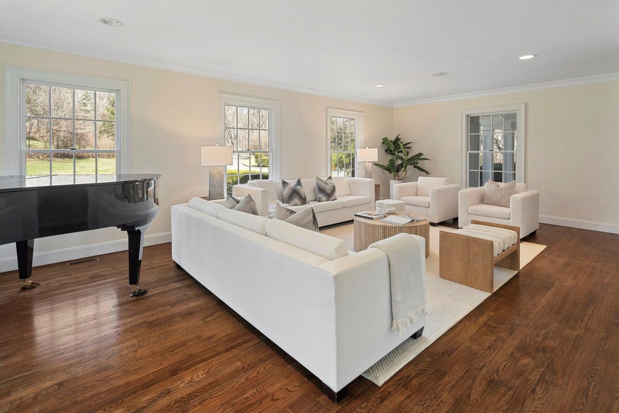 Interior, Living room, Piano, Recessed Lighting, Wood Texture Flooring