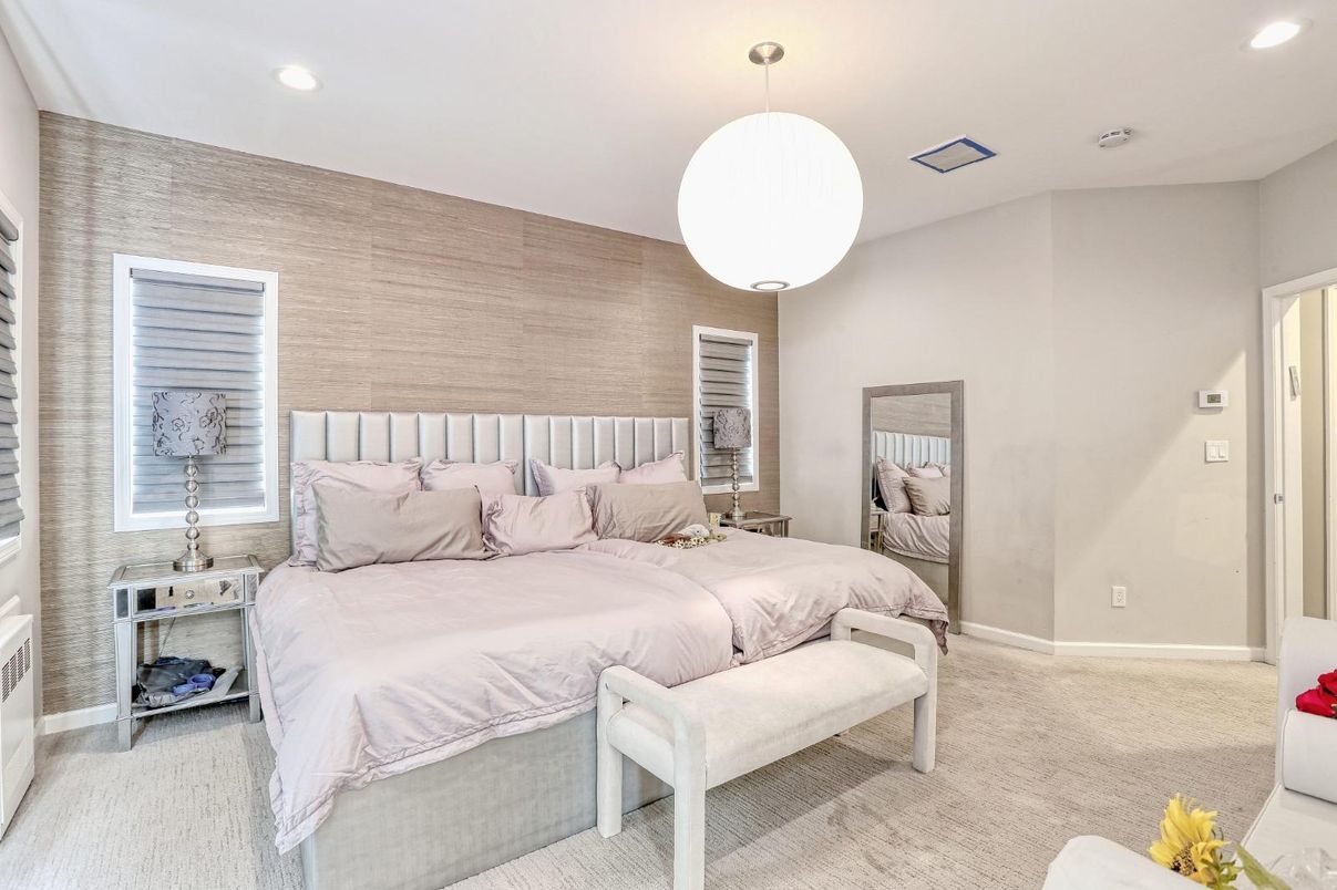 Bedroom, Interior, Pendant Lights, Recessed Lighting
