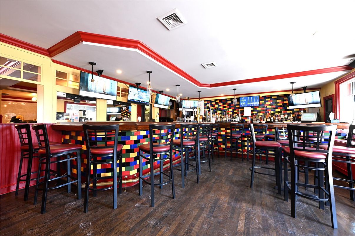 Dining room, Interior, Pendant Lights, Recessed Lighting, Wood Texture Flooring
