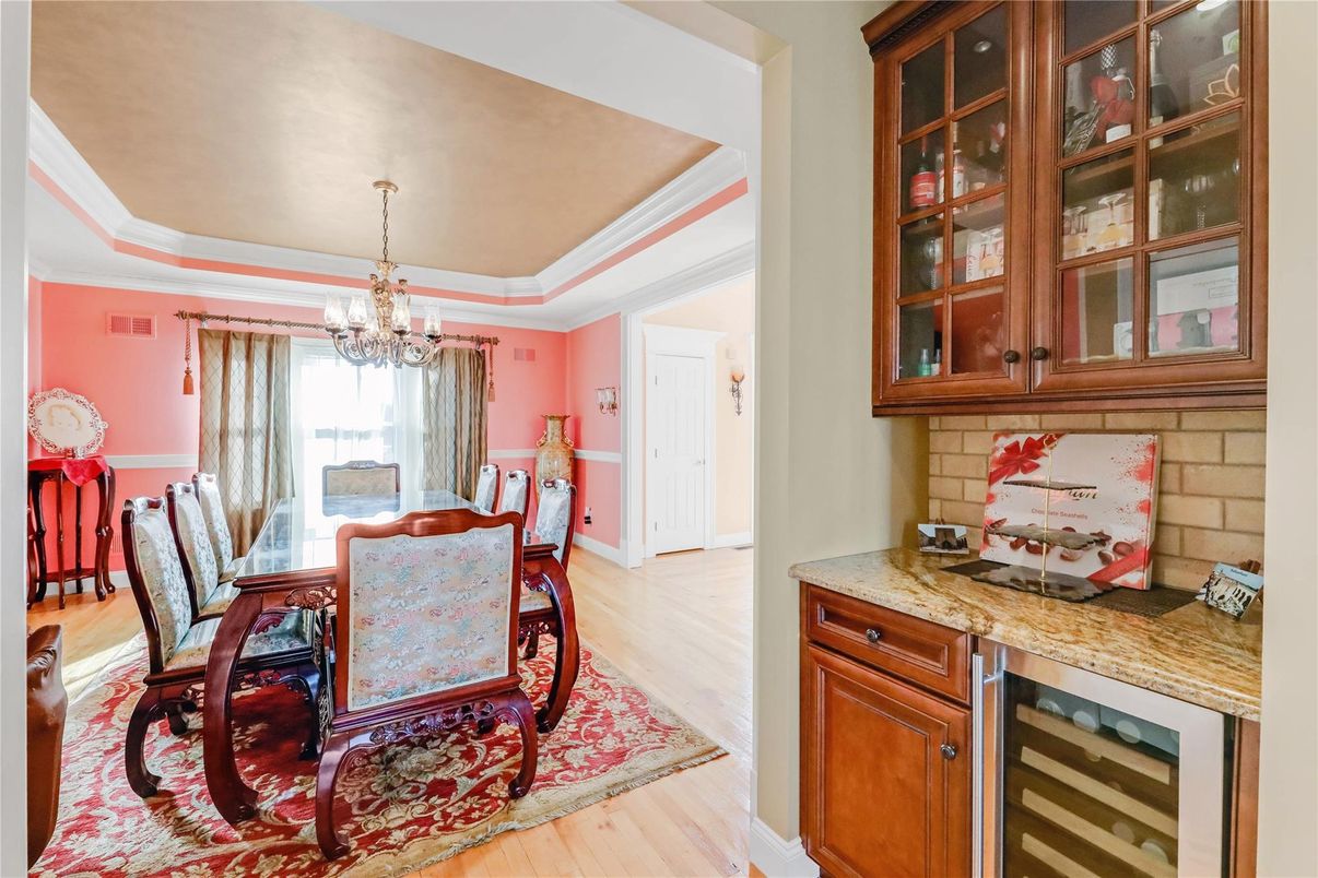 Chandelier, Dining room, Interior, Wood Texture Flooring