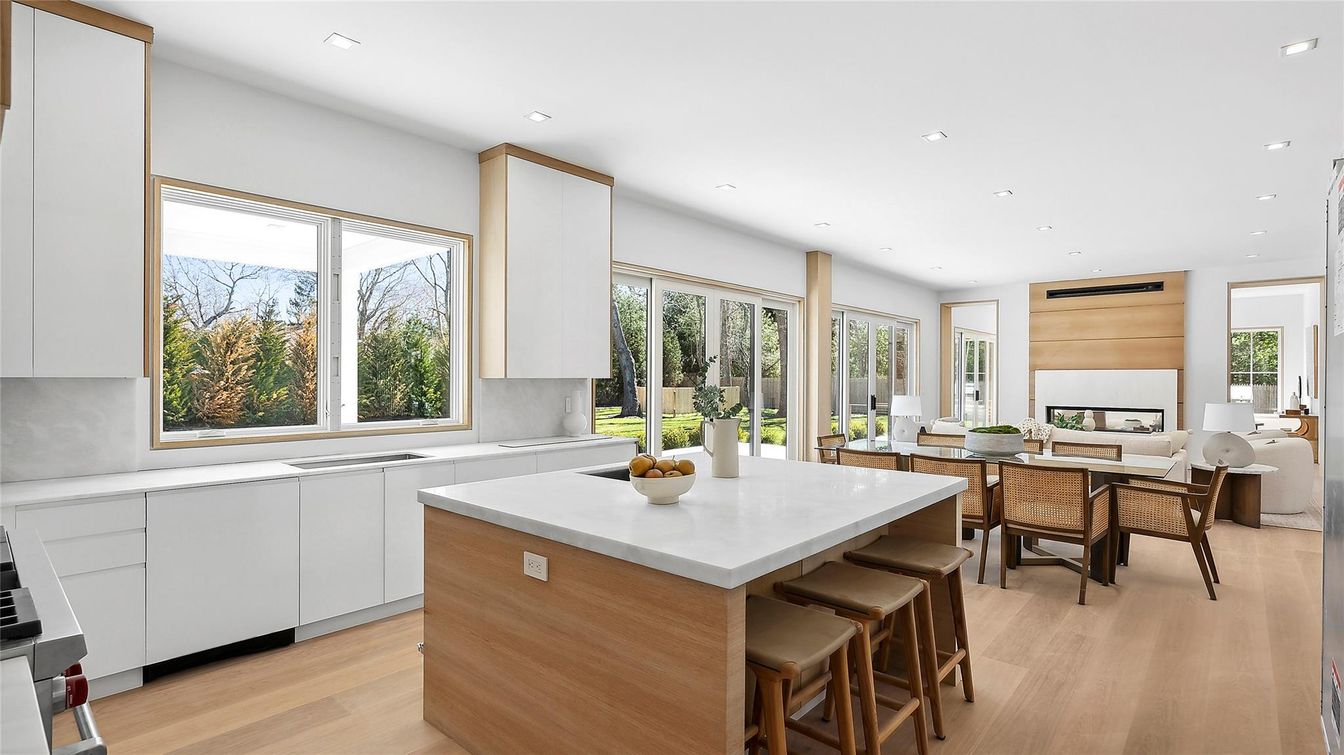 Dining room, Interior, Kitchen, Recessed Lighting, Wood Texture Flooring