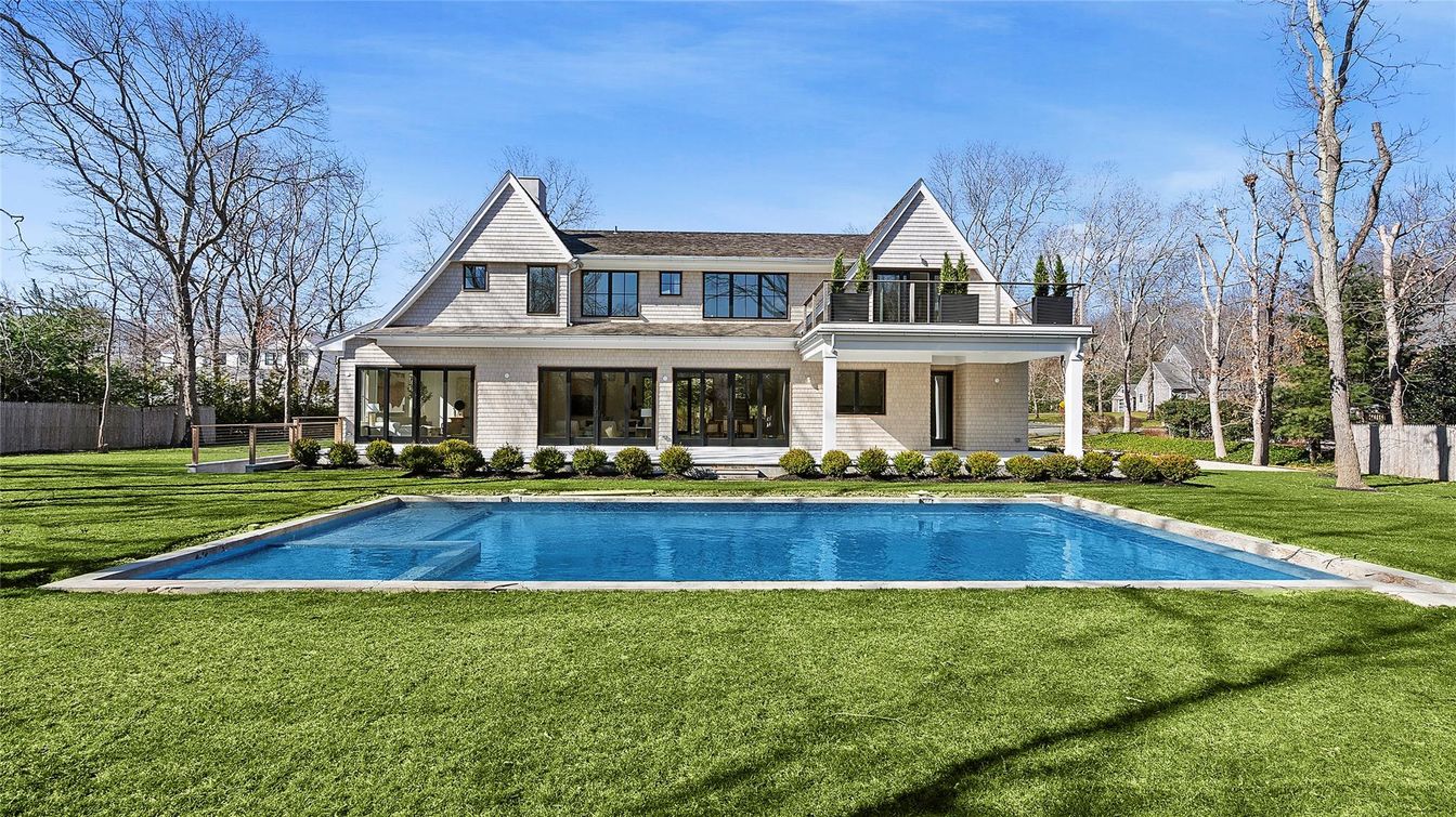 Backyard, Exterior, Facade, Pool, Queen Anne Victorian