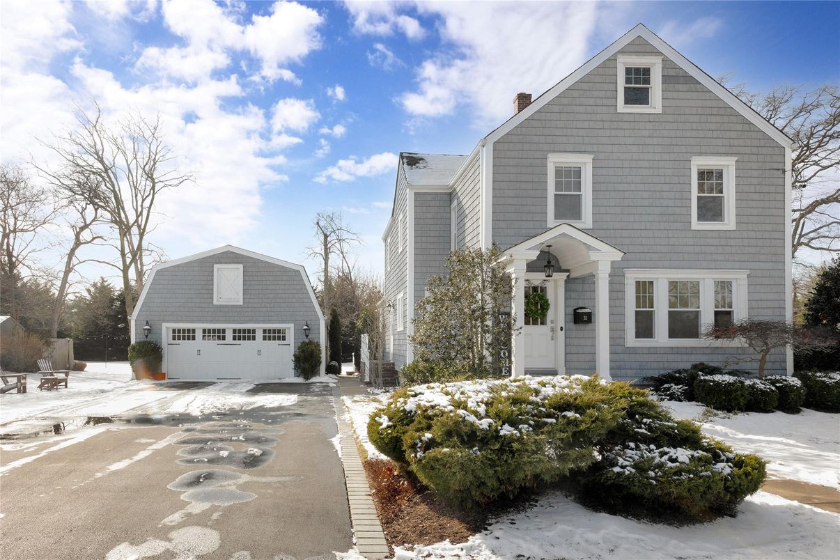 Attached, Detached Garage, Exterior, Facade, Farmhouse