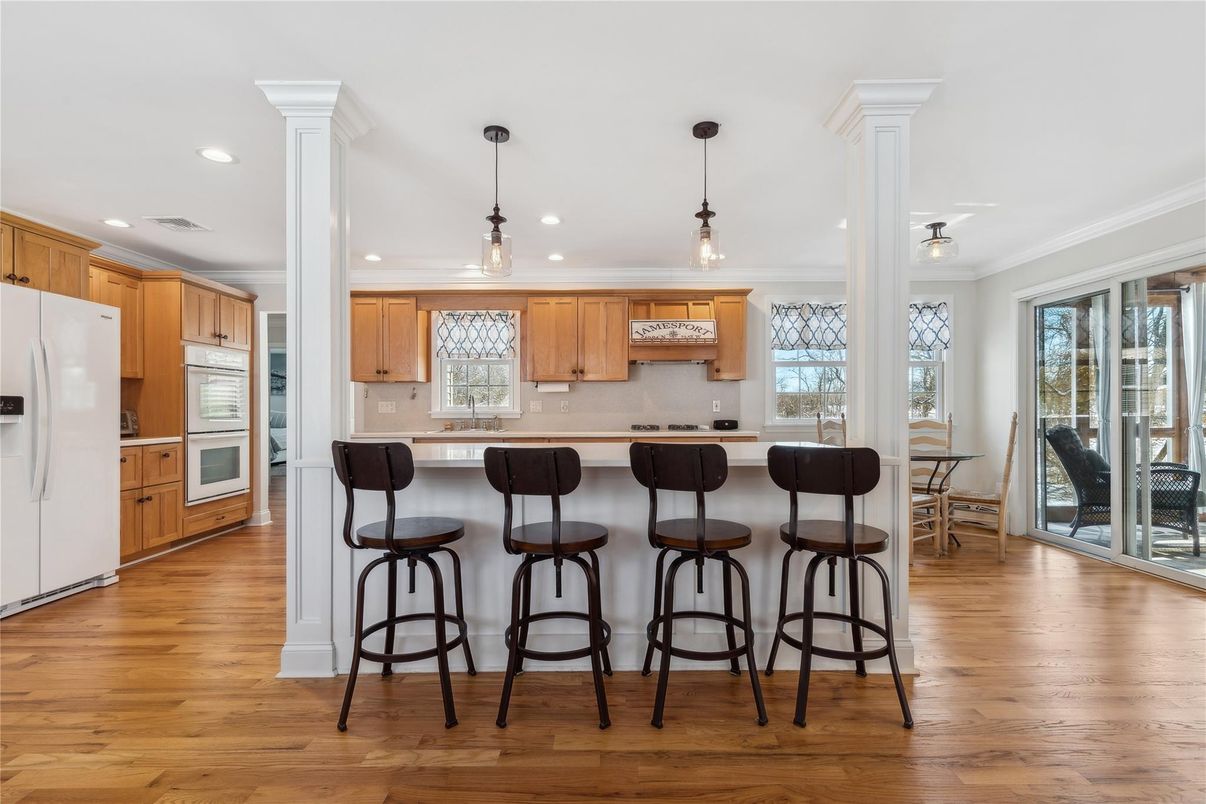 Interior, Kitchen, Pendant Lights, Recessed Lighting, Wood Texture Flooring