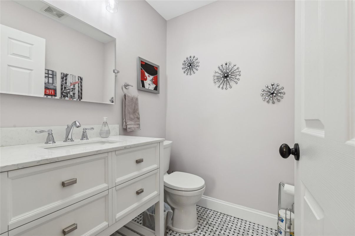 Bathroom, Interior