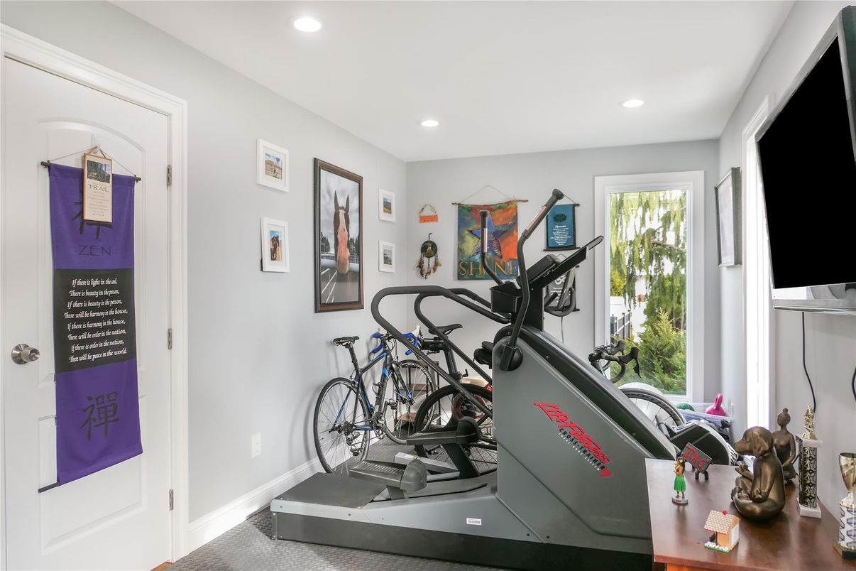 Fitness Equipment, Interior, Recessed Lighting