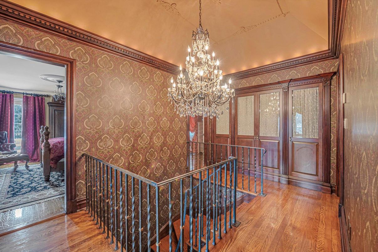 Chandelier, Interior, Wood Texture Flooring