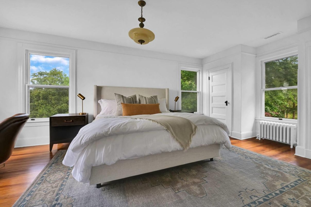 Bedroom, Interior, Pendant Lights, Wood Texture Flooring