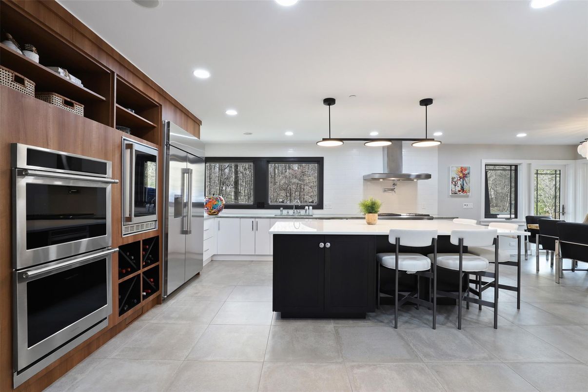 Interior, Kitchen, Pendant Lights, Recessed Lighting, Stainless Steel Appliances