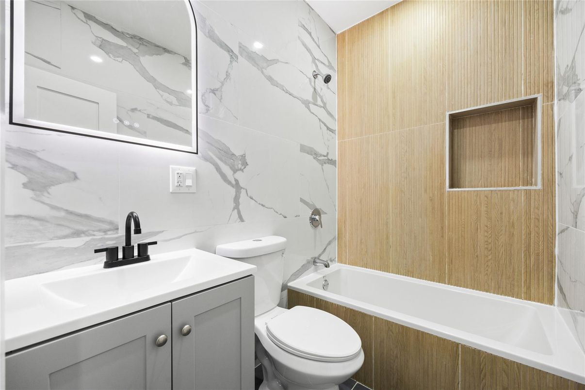 Bathroom, Interior, Marble Walls