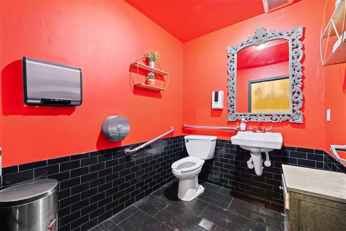 Bathroom, Interior