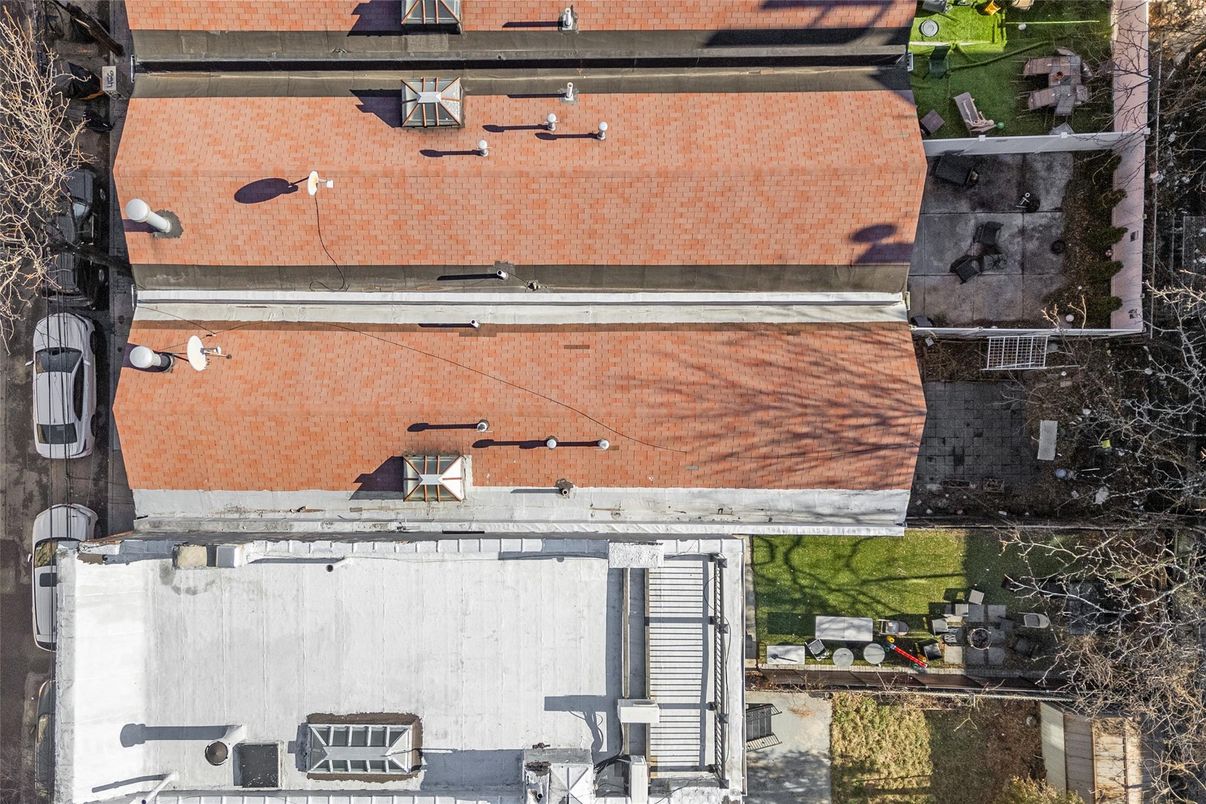 Exterior, Drone