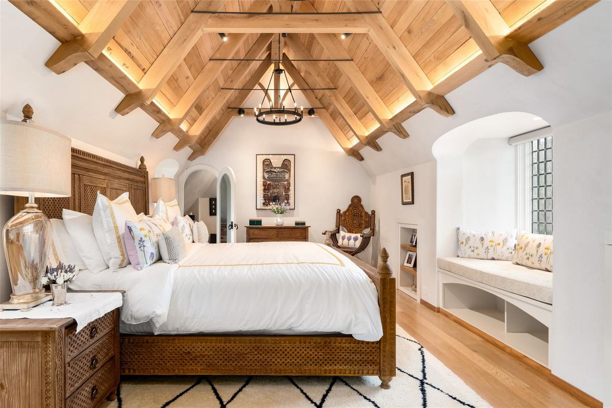 Bedroom, Interior, Pendant Lights, Wooden Beams, Wooden Ceilings, Wood Texture Flooring