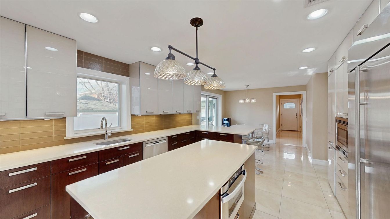 Interior, Kitchen, Pendant Lights, Recessed Lighting, Stainless Steel Appliances