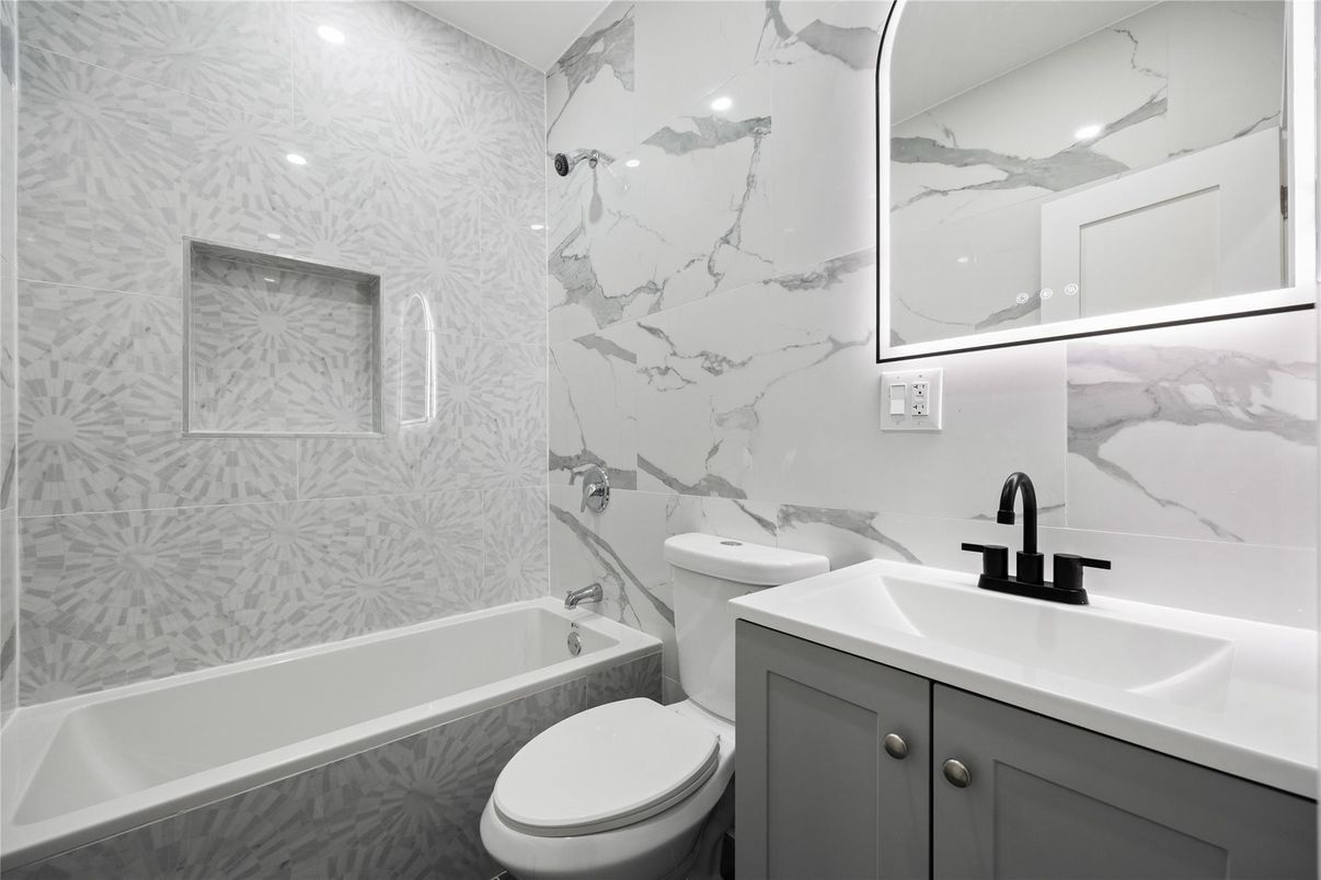 Bathroom, Interior, Marble Walls