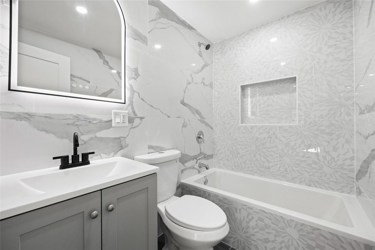 Bathroom, Interior, Marble Walls, Recessed Lighting