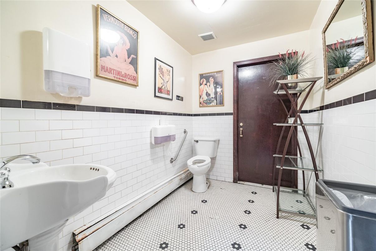 Bathroom, Interior