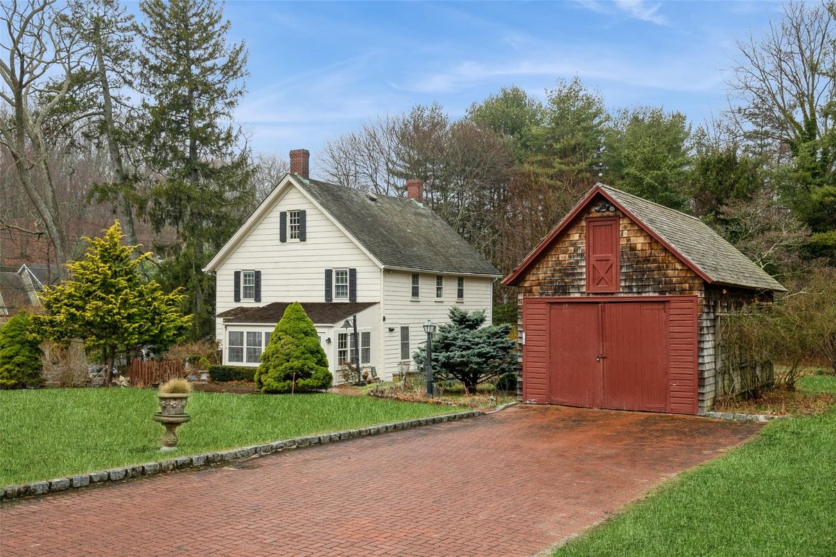 Backyard, Detached Garage, Exterior, Facade, Farmhouse