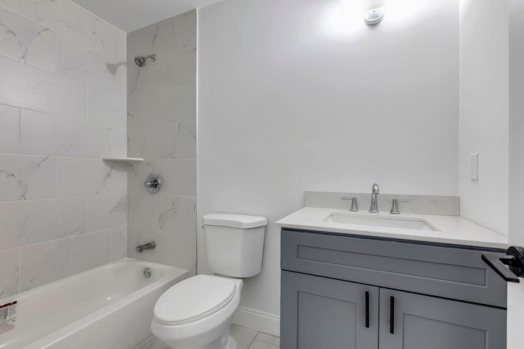 Bathroom, Interior, Marble Walls