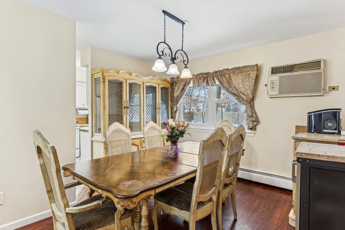 Chandelier, Dining room, Interior, Wood Texture Flooring