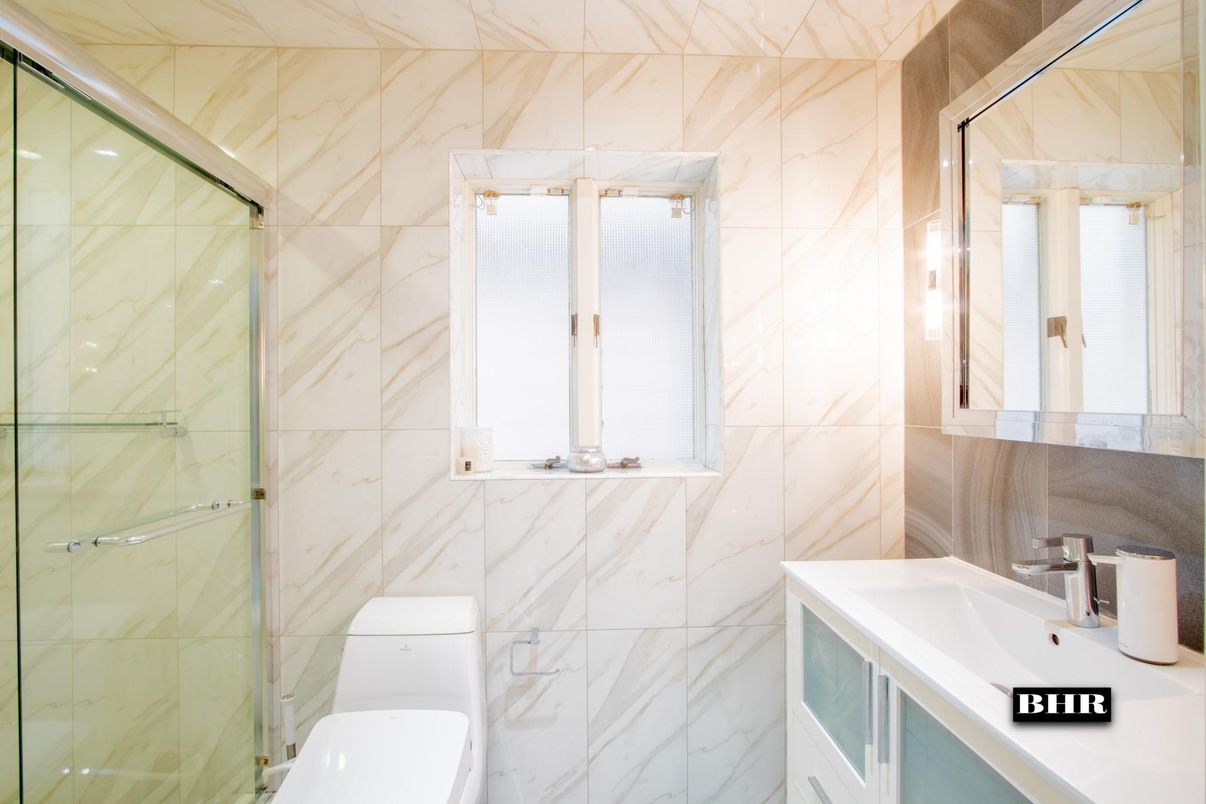 Bathroom, Glass Shower, Interior, Marble Walls