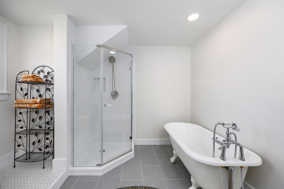 Bathroom, Free Standing Baths, Glass Shower, Interior, Recessed Lighting