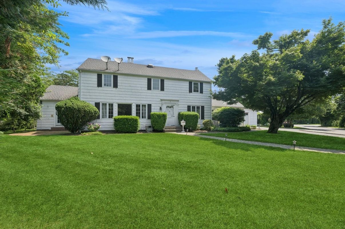 Backyard, Exterior, Facade, Georgian