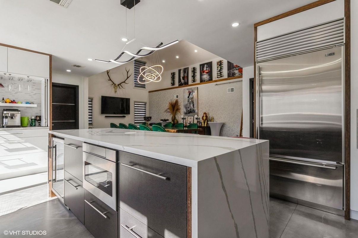 Interior, Kitchen, Pendant Lights, Recessed Lighting, Stainless Steel Appliances