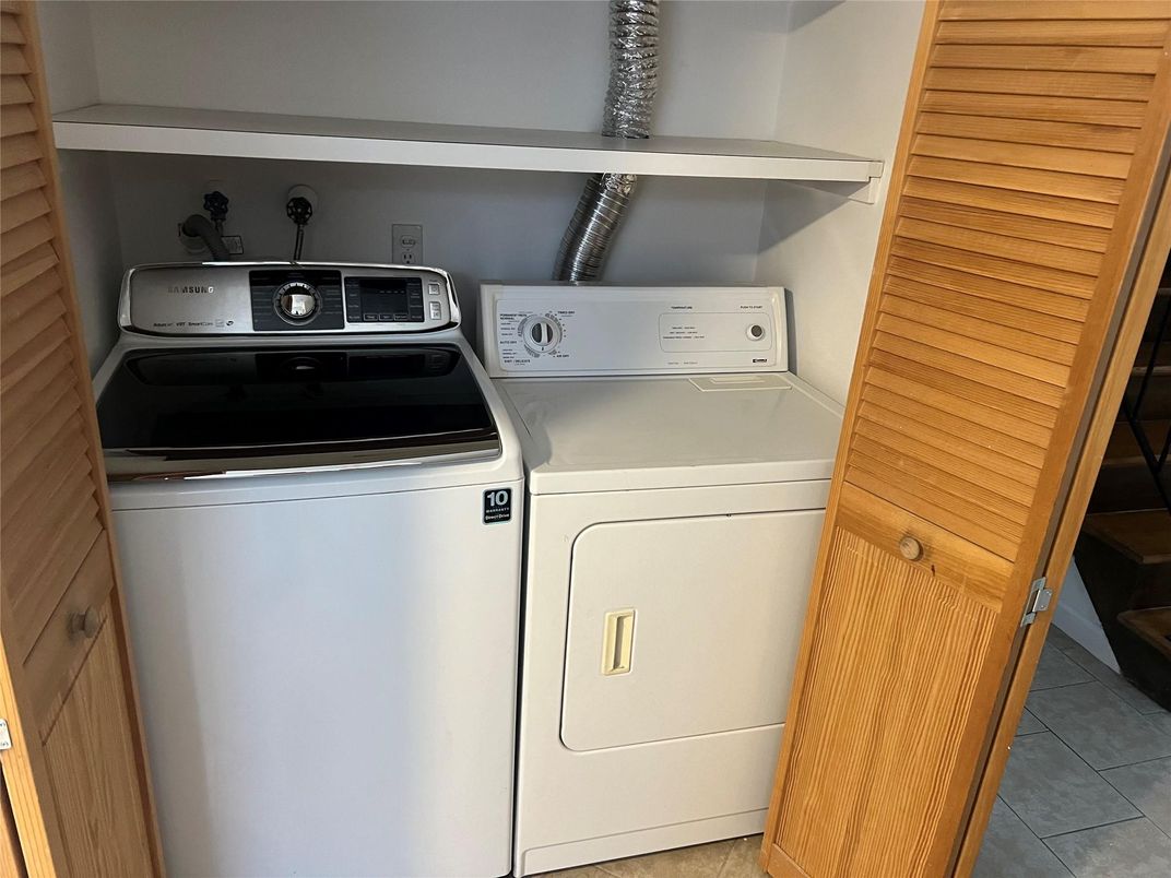 Interior, Utility Closets, Washer
