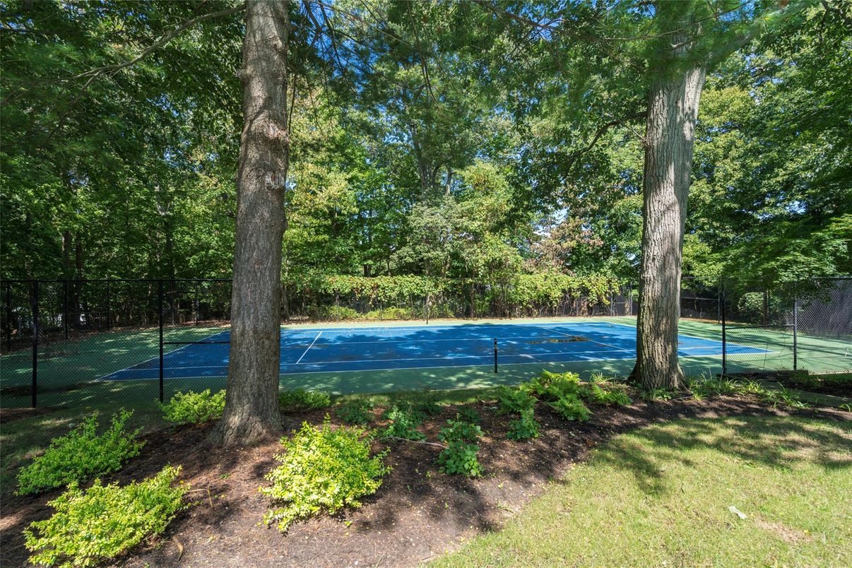 Exterior, Tennis Courts