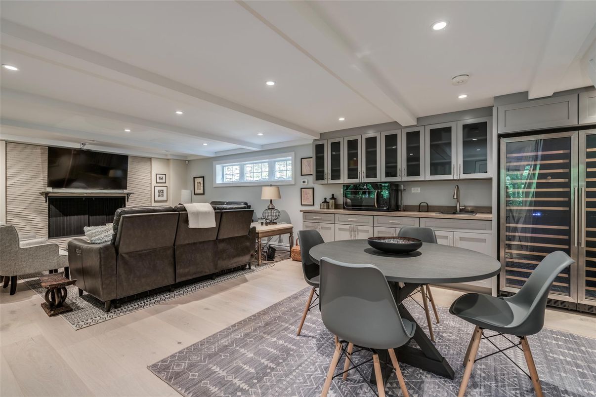 Dining room, Interior, Living room, Recessed Lighting, Wood Texture Flooring