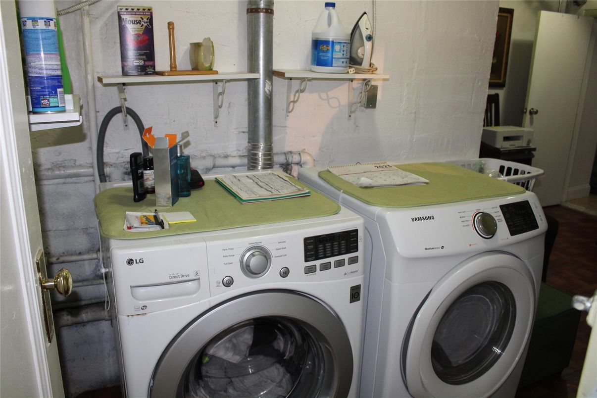 Interior, Washer