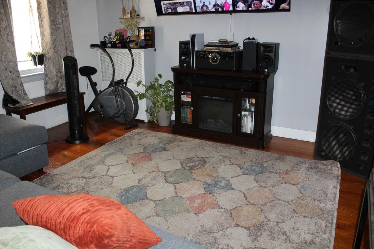 Fitness Equipment, Interior, Wood Texture Flooring