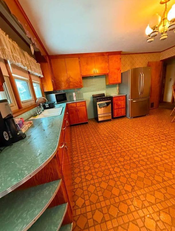 Chandelier, Interior, Kitchen
