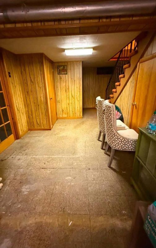 Interior, Wooden Walls