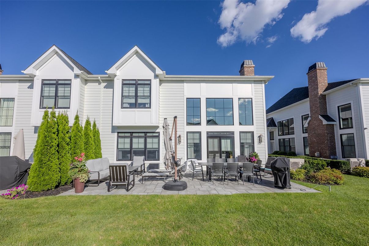 Backyard, Exterior, Facade, Farmhouse