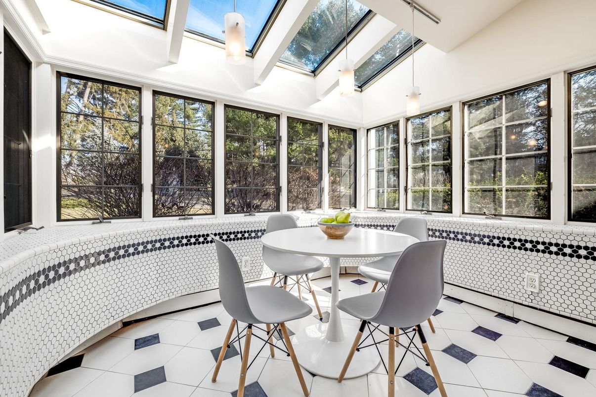 Dining room, Interior, Pendant Lights, Sun Room
