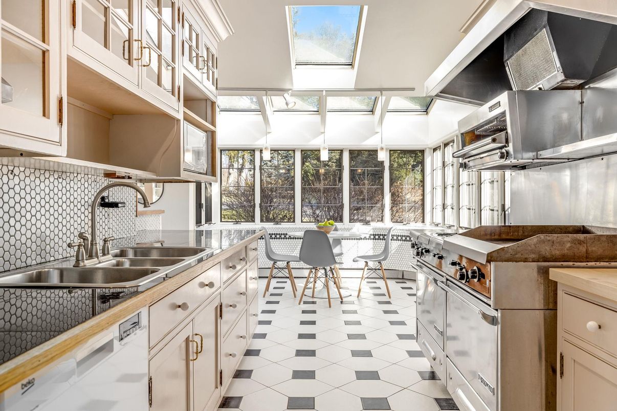 Dining room, Interior, Kitchen