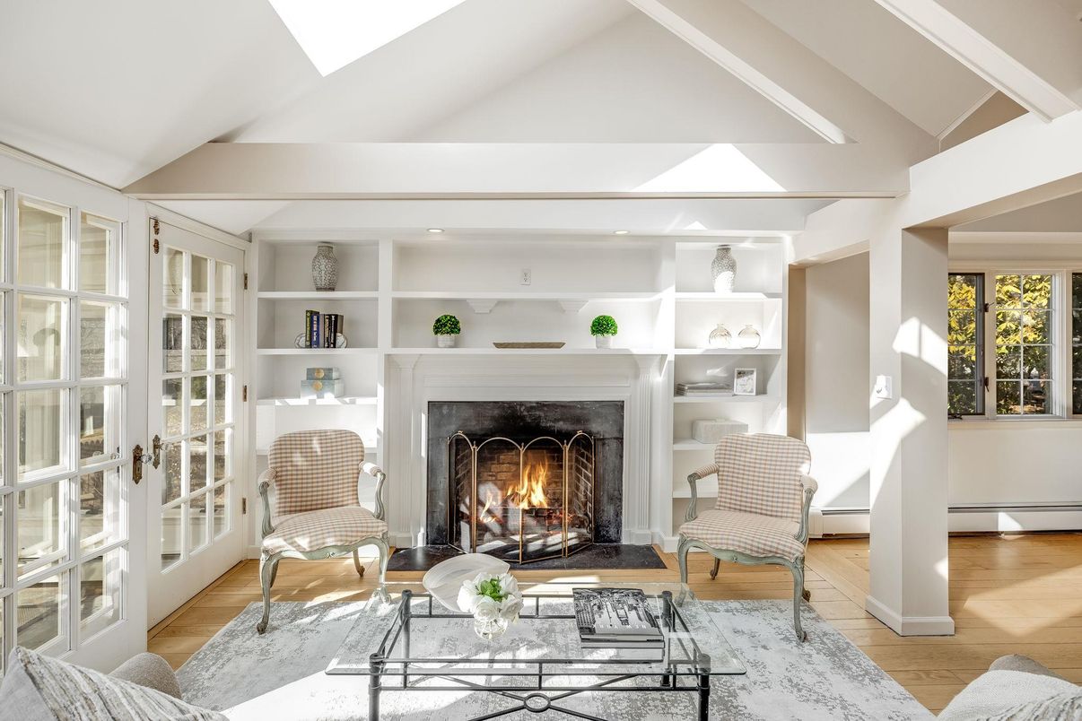 Fireplace, Interior, Living room, Recessed Lighting, Wood Texture Flooring