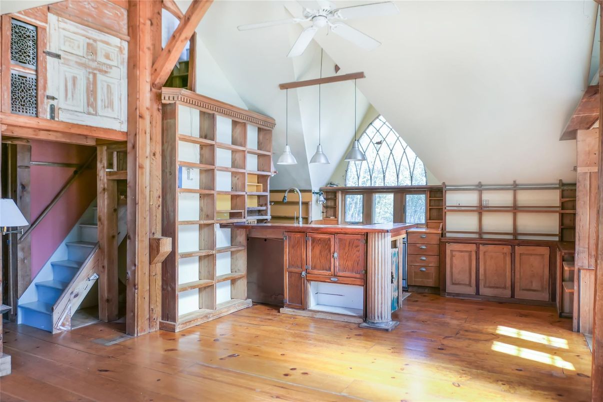Interior, Kitchen, Pendant Lights, Wood Texture Flooring