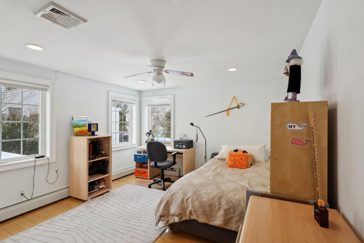 Bedroom, Home Office, Interior, Recessed Lighting, Wood Texture Flooring